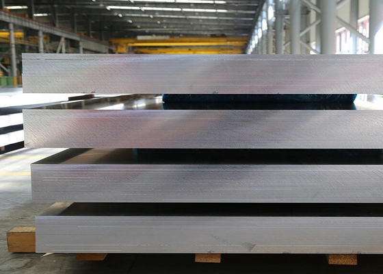 لوح ألومنيوم مؤكسد ملون 2 مم أسود أبيض ASTM B209 7075 Super Duralumin