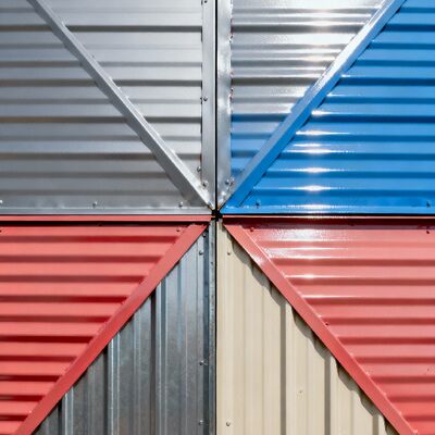 PPGI ملفات الفولاذ المغلفة المسبقة للرصيف واللوحات الجدارية ، ورقة فولاذية مغلفة بالألوان مع طبقة بوليستر دائمة للاستخدام في البناء