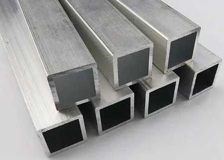 الاسم